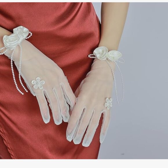 Satin Pears Gloves - Picture 6 of 6